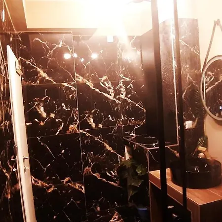 77 νικη Apartment *